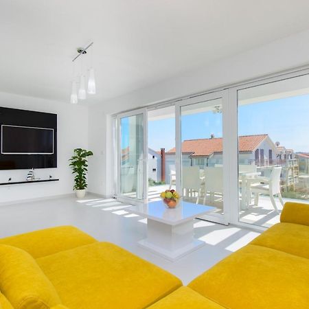 Apartment Royal II Vodice Bagian luar foto