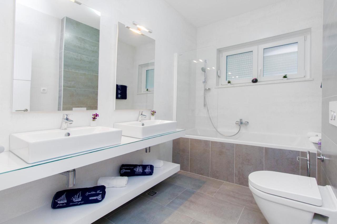 Apartment Royal II Vodice Bagian luar foto